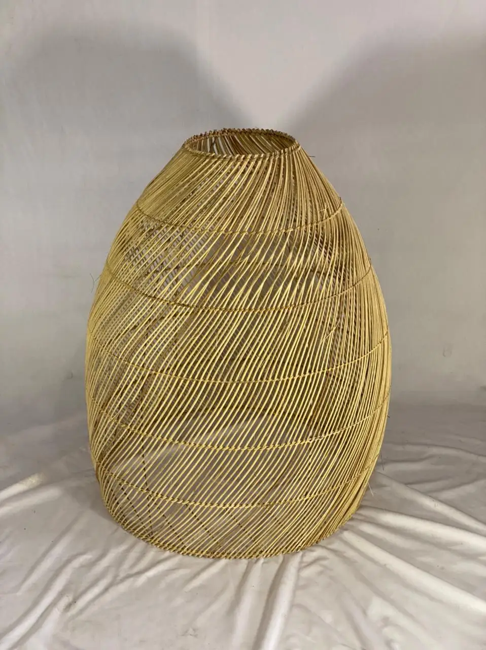 Antique rustic style rattan bamboo hanging light woven lantern pendant lamp