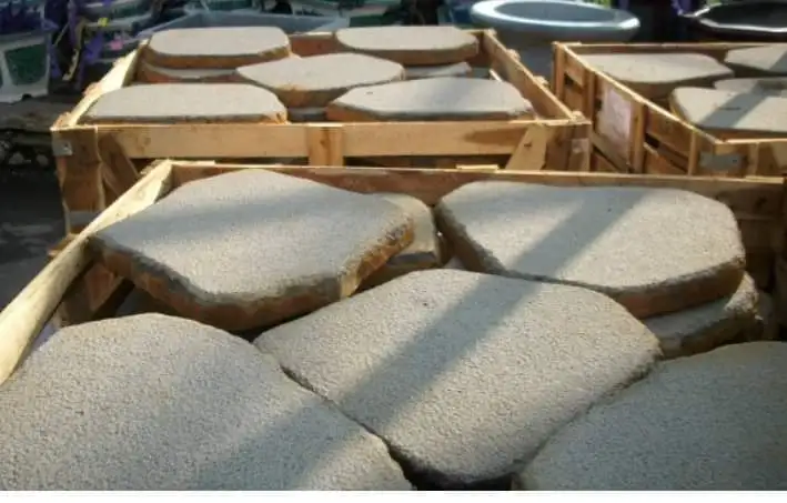 Vietnam Paving Basalt Decoring Garden Basalt Stone Black Outdoor Crossing Stone