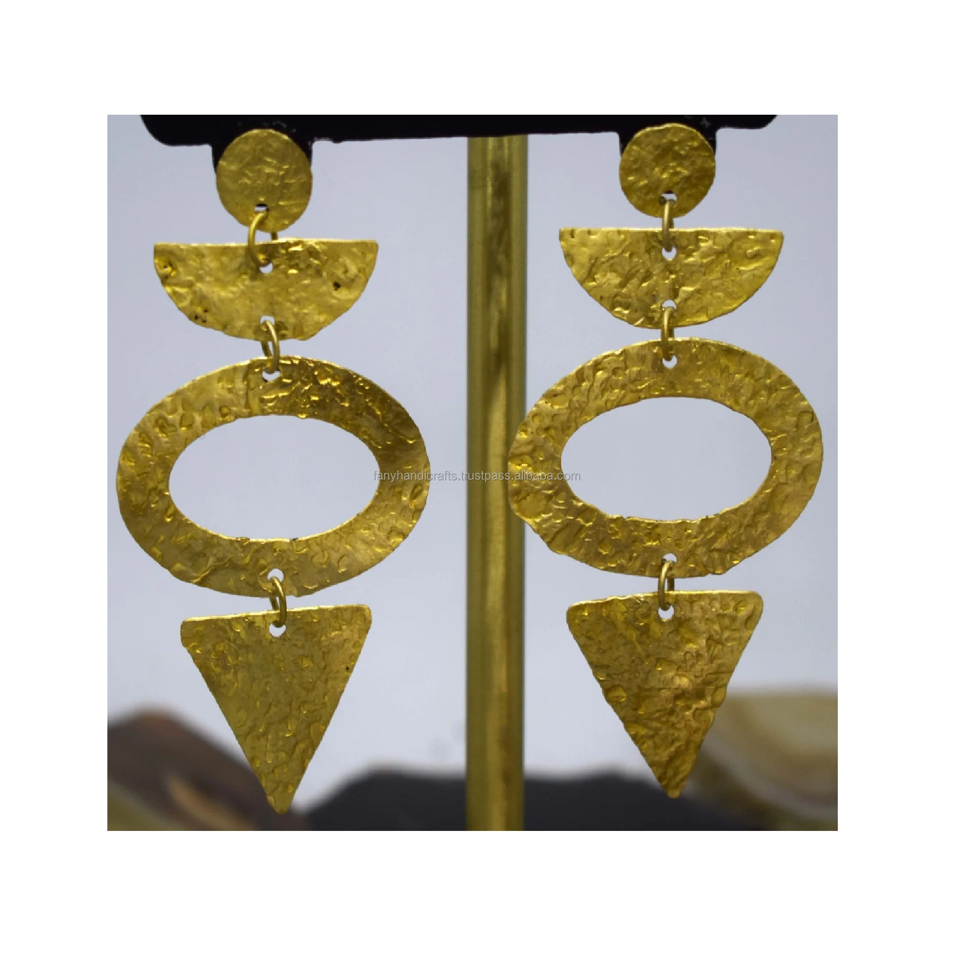 2020 Top Design Shaped Geometric Gold Plated Stud Earrings For Cute Girls Stud Earrings