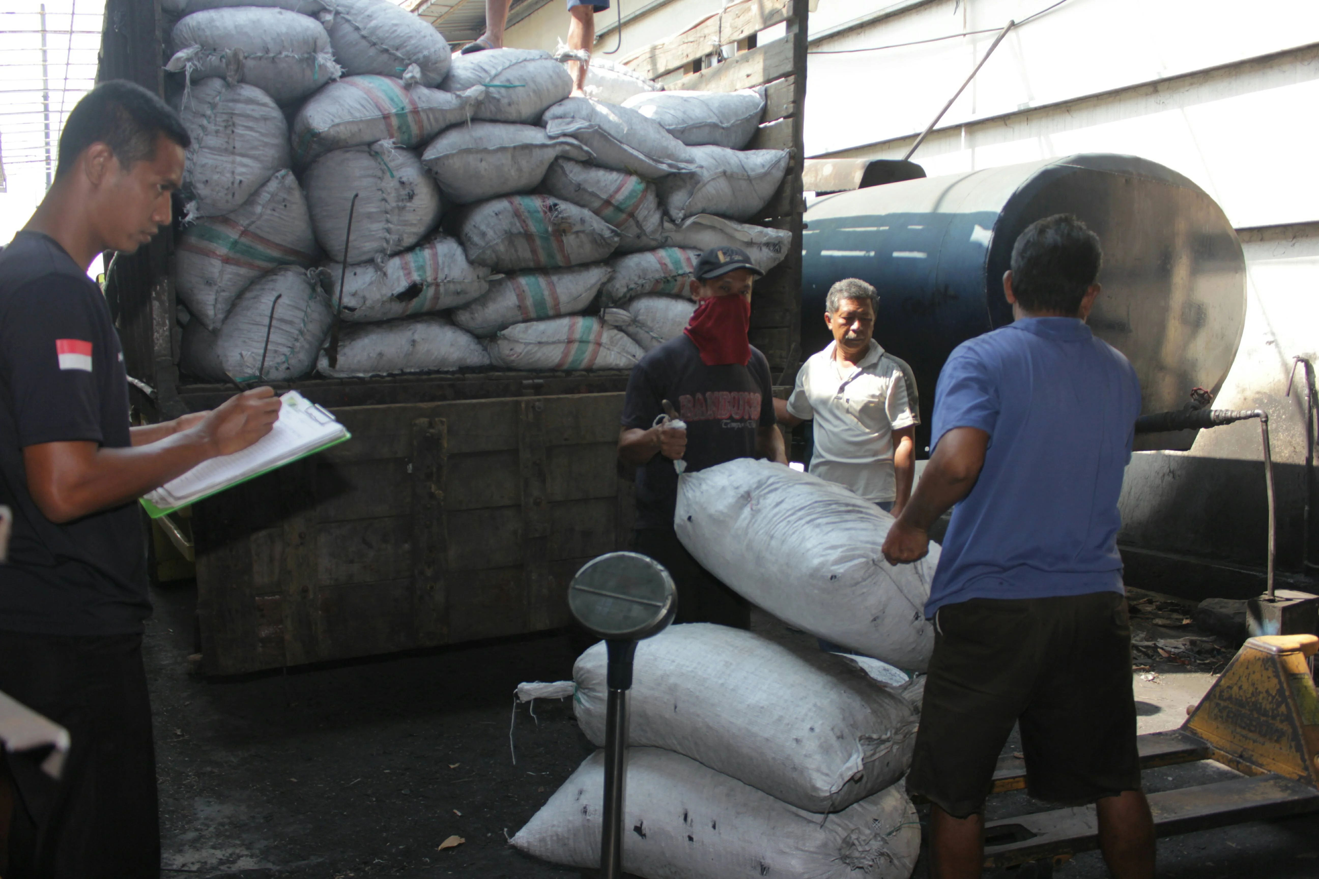 Charcoal Hookah Briquette Making Machine From Indonesia, Premium Quality