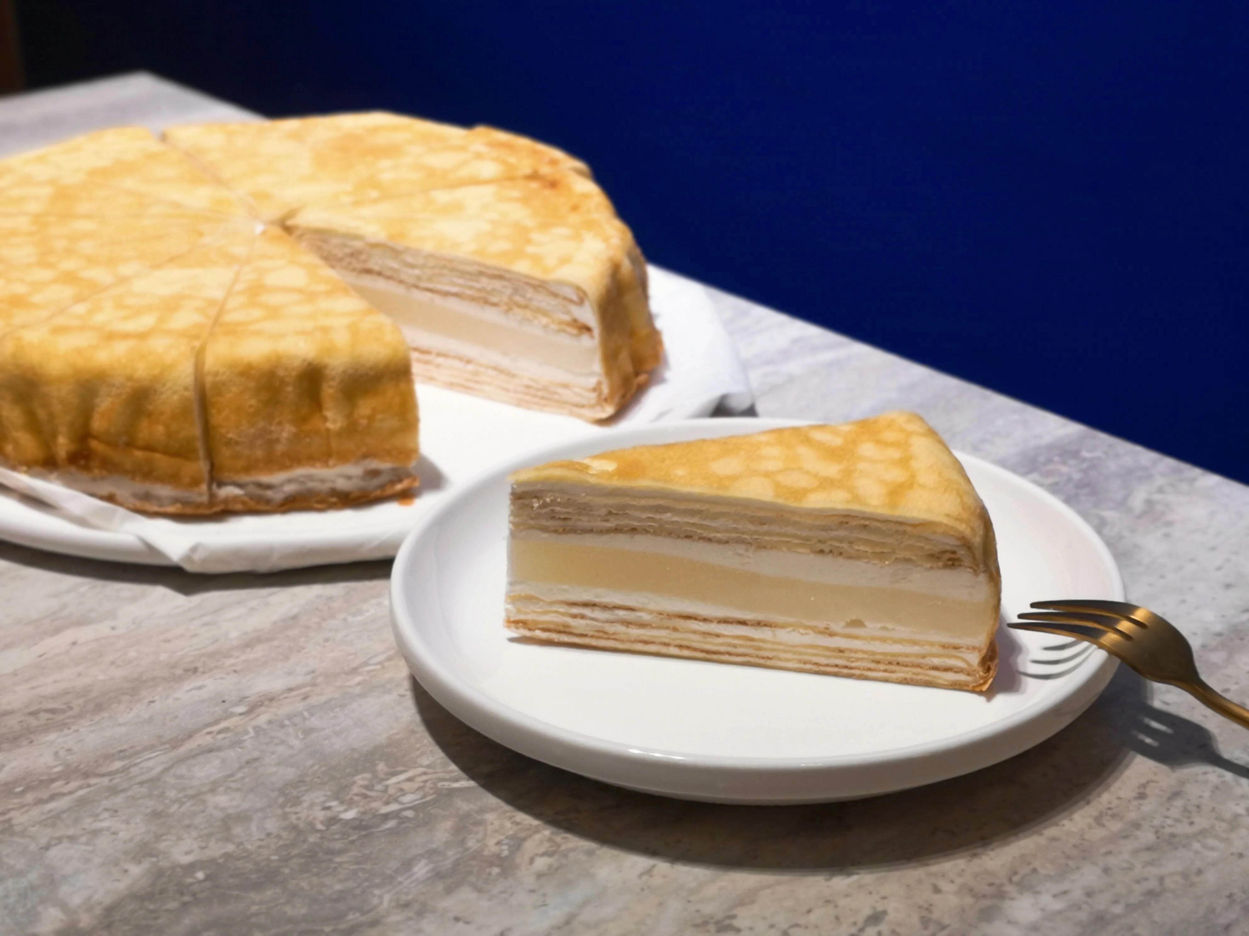 
Hot sale Touched 8 inches Brown Sugar Bubble & Lichi Vogurt Mille Crepe Cake 