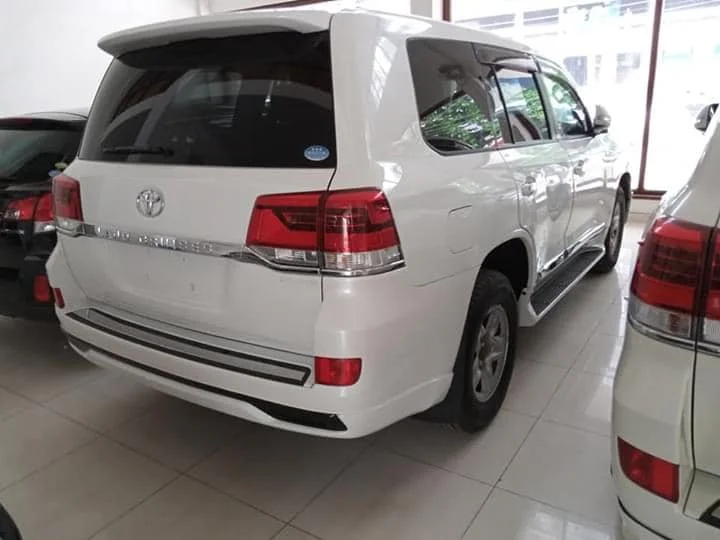 
Land Cruiser RHD GX 4.5 LT Diesel Automatic 