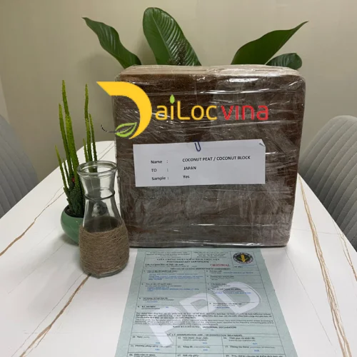 Cocopeat block 5 kgs cocopeat grow bags used for garden planters made of natural coco husk chip