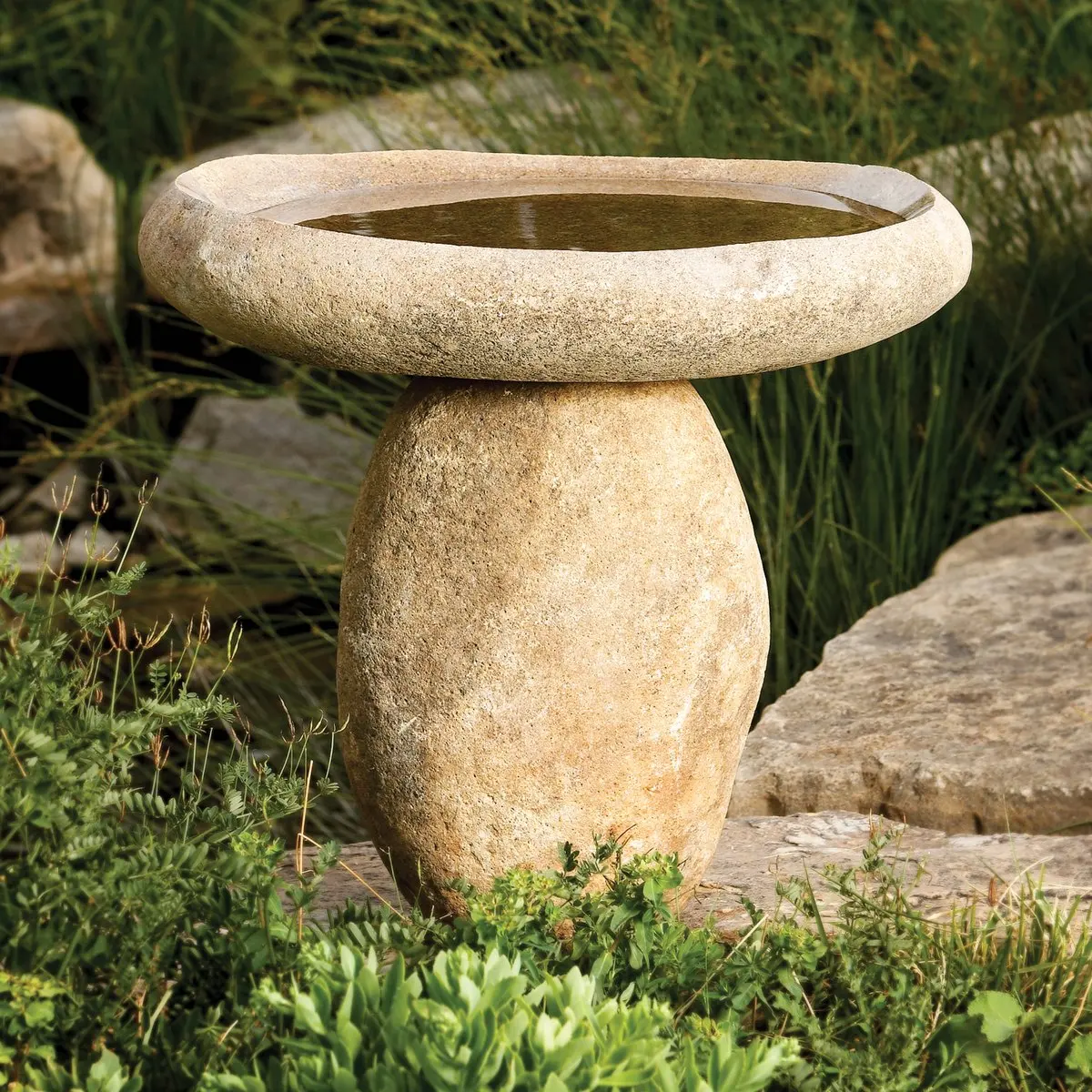 Modern Decorative Outdoor Garden Backyard Handmade Natural Basalt Stone Inside Polished Bird Bath for Drinking Home Decorative