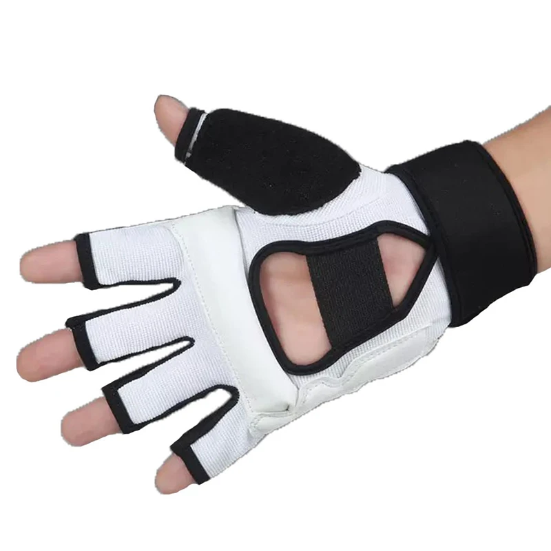 Taekwondo martial arts protection PU latex or leather taekwondo gloves of Fitness with fighting equipment