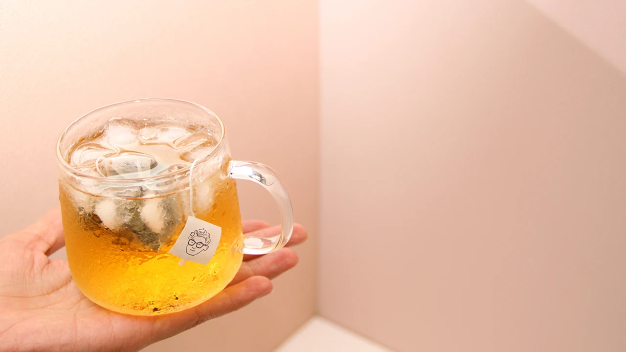 
High-Quality Taiwan Osmanthus Oolong Tea Herbal Flora Scented Tea in Pyramid Teabags Gift box 