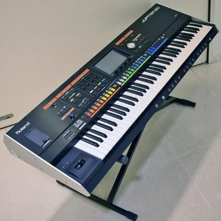
NEW R_OLAND Jupiter-80 Version 2 76-Keys Synthesizer Japan AC100V 