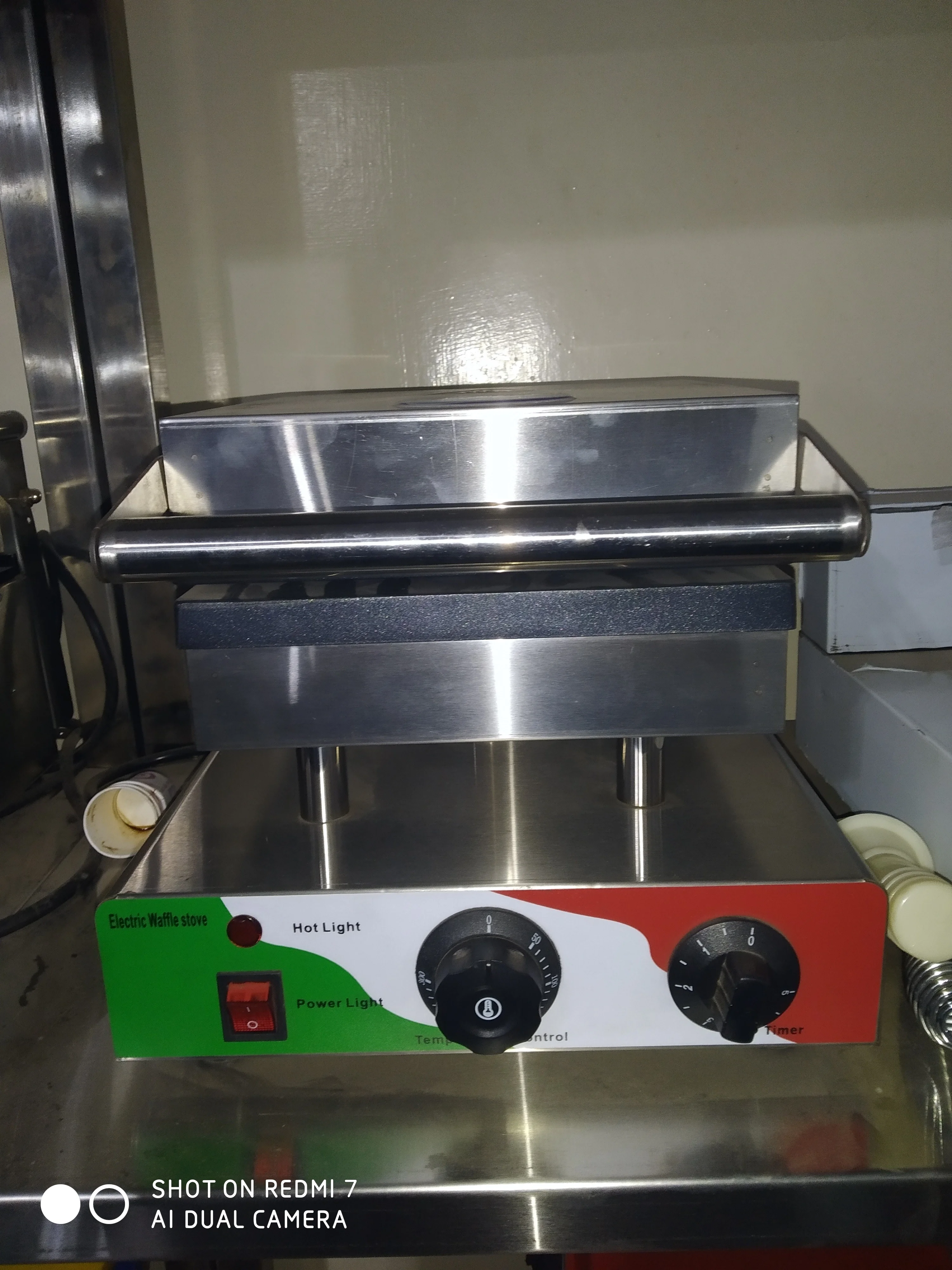 Leenova Waffle Baker Waffle Maker Highly Recommended fully stainless steel body