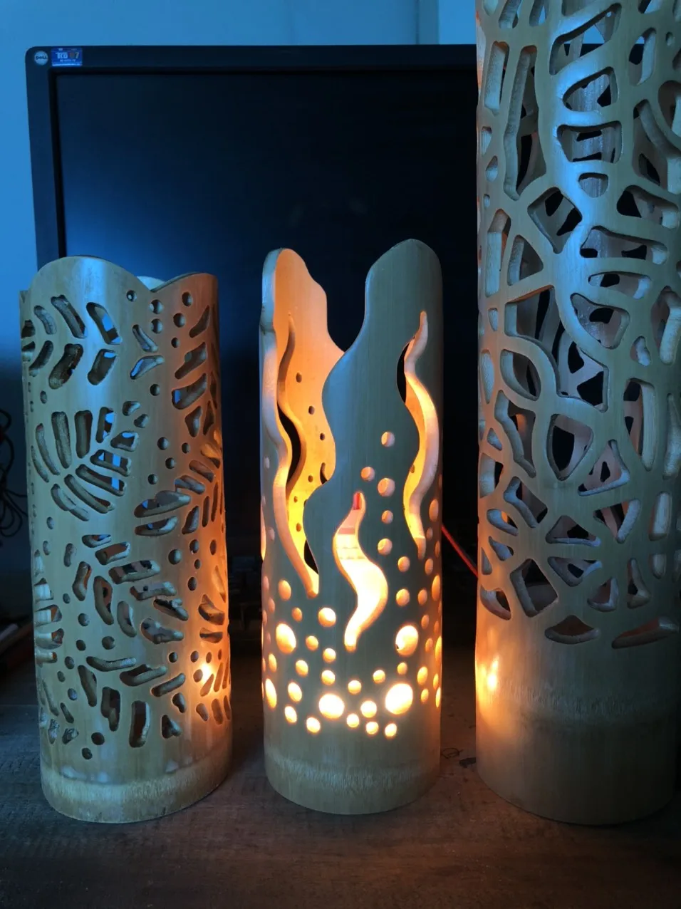 Профессиональный производитель дешевая бамбуковая прикроватная настольная лампа регулируемая портативная по запросу