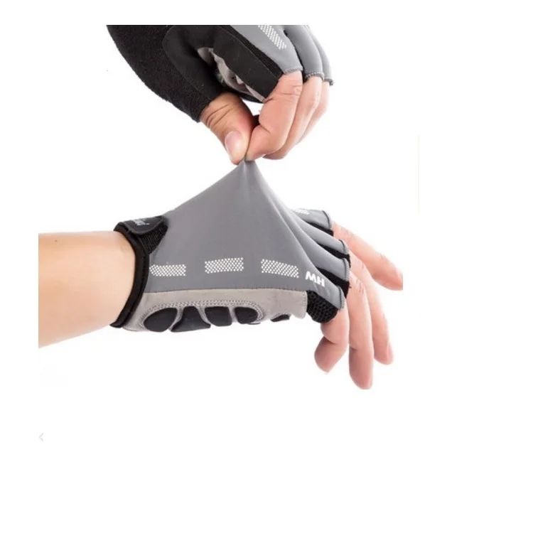  Breathable mesh half finger anti-shock gym gloves for dynamic bicycle dumbbell