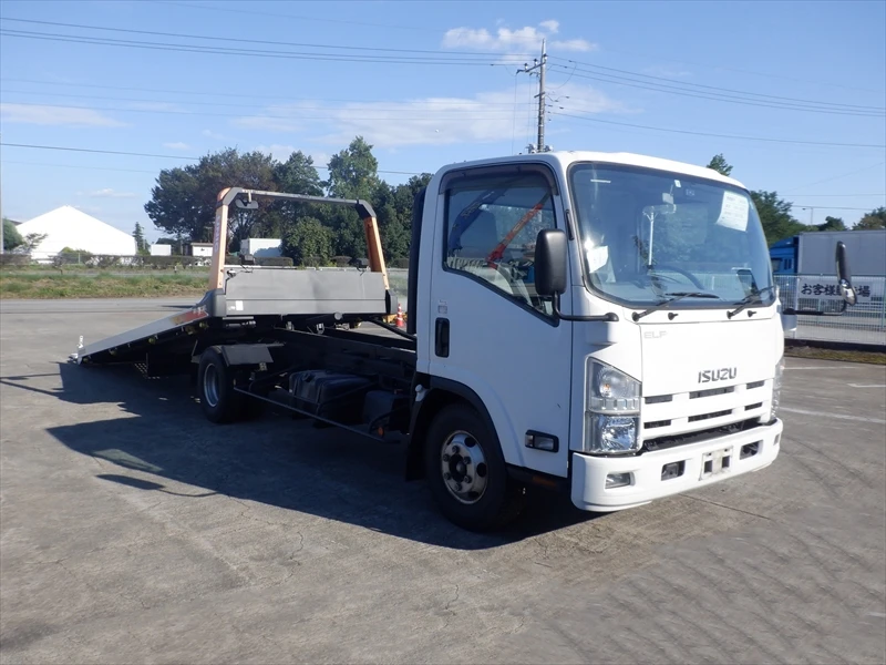 Japanese Used Good Conditioned ISUZU ELF LOADER