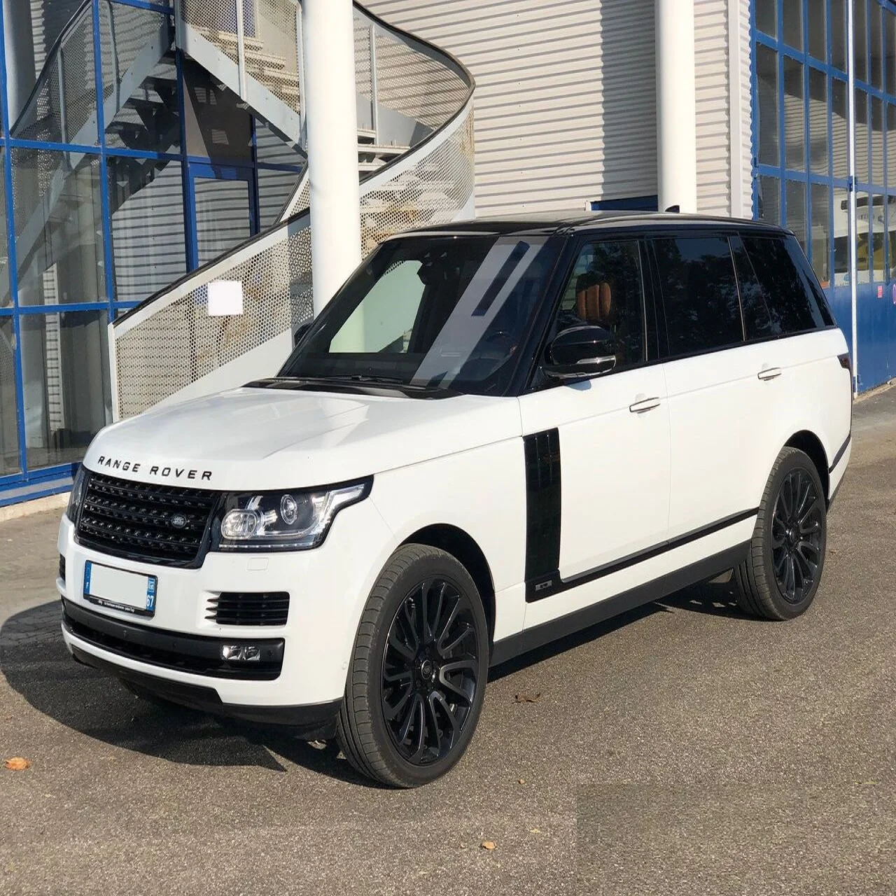 
Used Like New Second Hand LAND-R0VER-RANGE-R0VER-SDV8-AUTOBIOGRAPHY-L Europe-America-Japan-China- second hand used car- 