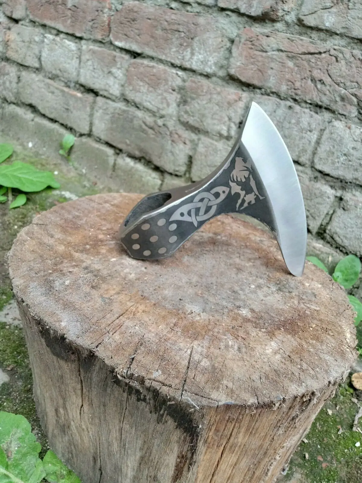 
Custom Handmade Carbon steel Viking style Head 1095 Steel Christmas Etching on head camping axe 