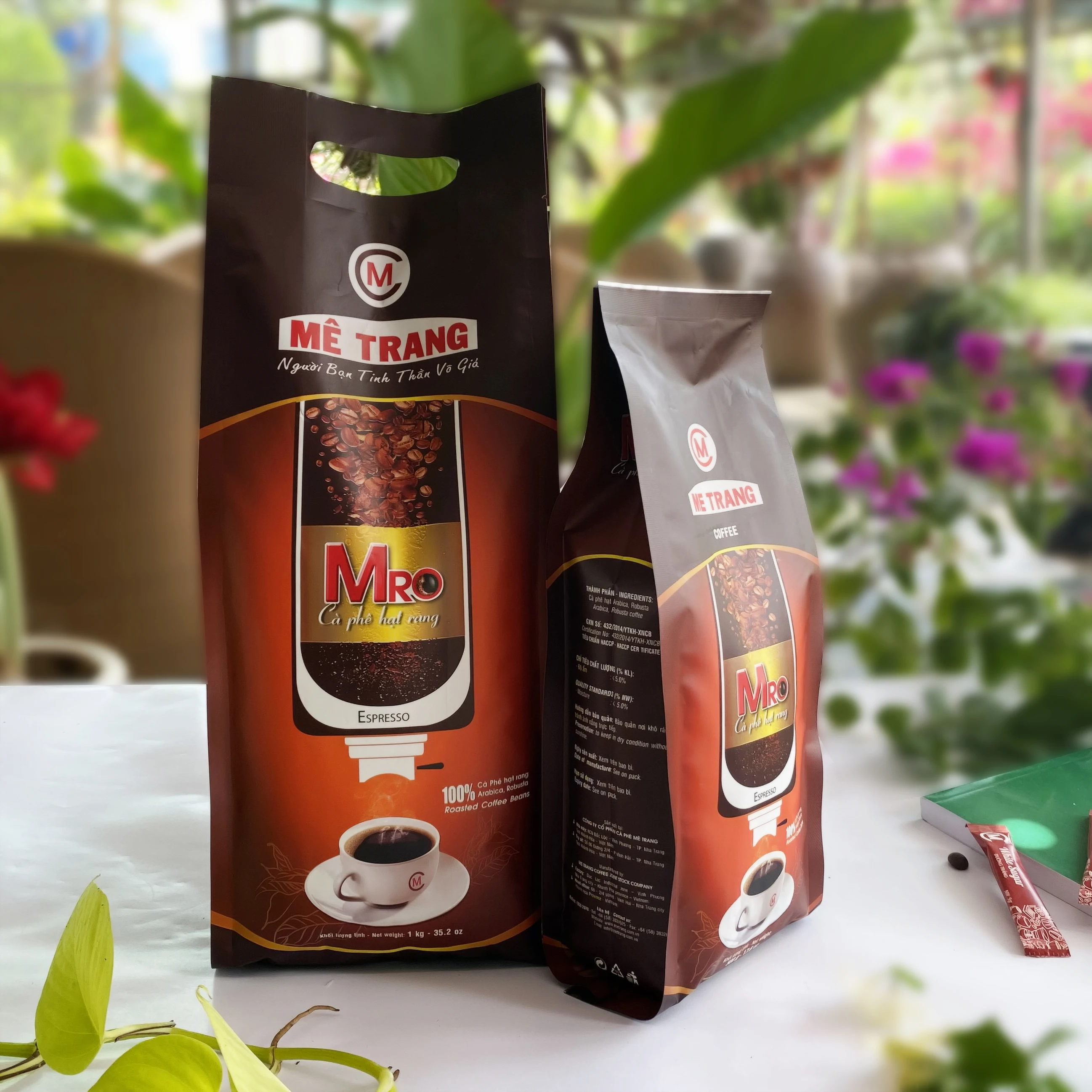 OEM Service Mellow Taste Caffeinated 1Kg/Bag Mro Roasted Coffee Beans With Medium Roast HACCP HALAL Certification