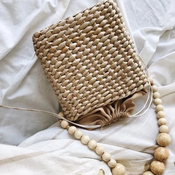 
Vietnam Manufacturer VNPRO Customized Design Women Bucket Straws Handmade Soft Sea Grass Shopping Travel Tote Handbag bags 