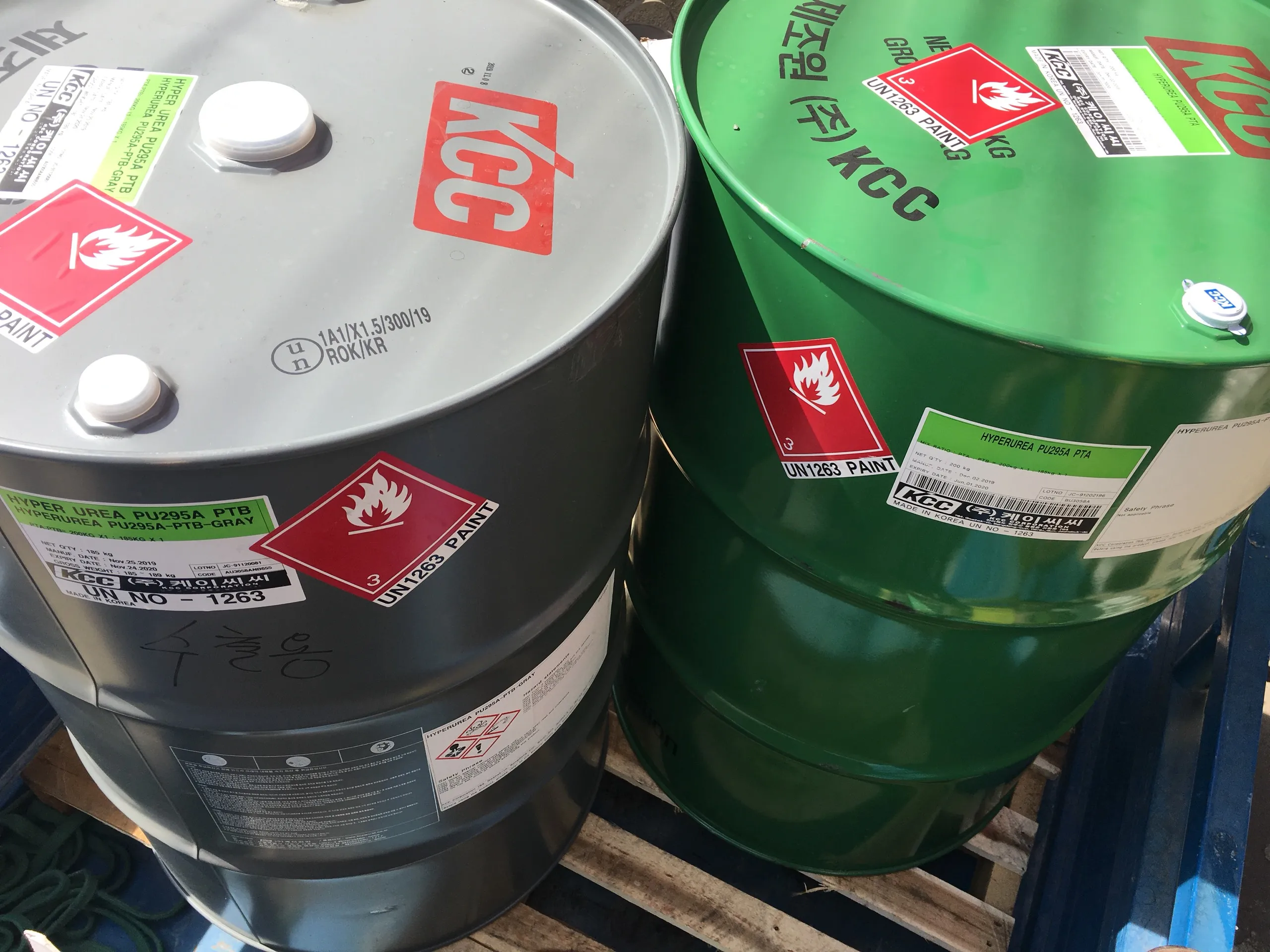 
HYPERUREA PU295A Polyurea resin based waterproof coating with excellent strength, elongation suitable for concrete,metal 385kg 