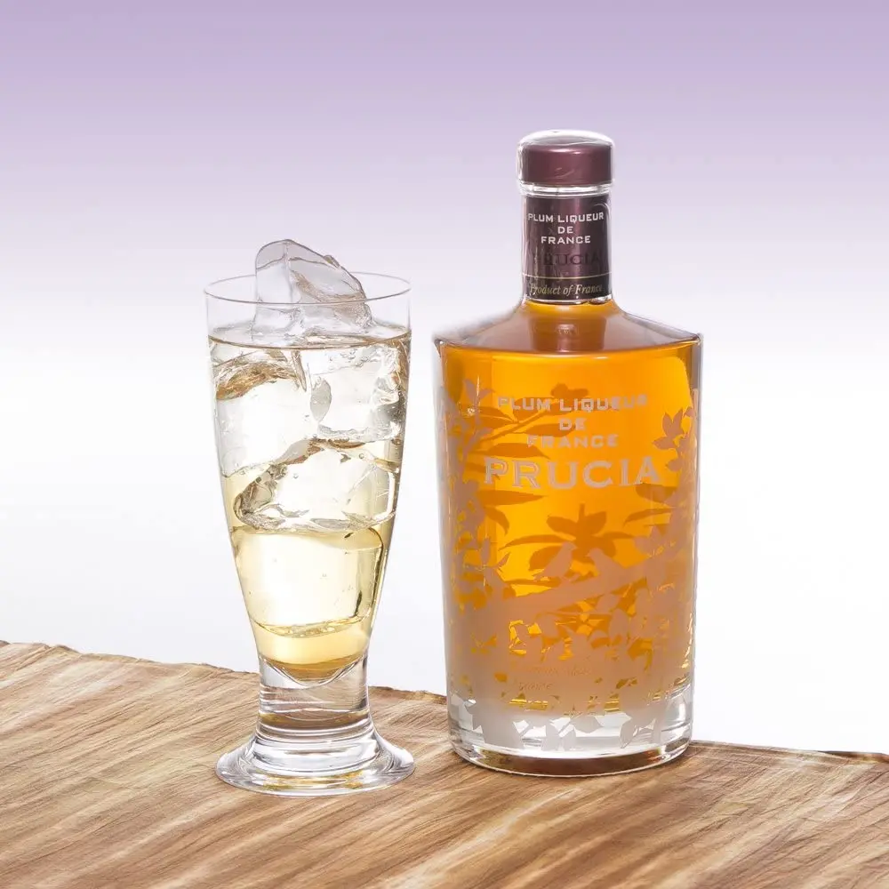 Suntory, сливовый ликер из Франции, Пруссии [700 мл]