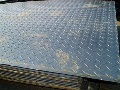 Углеродная горячекатаная мягкая рифленая пластина ASTM A36 стальная для строительства