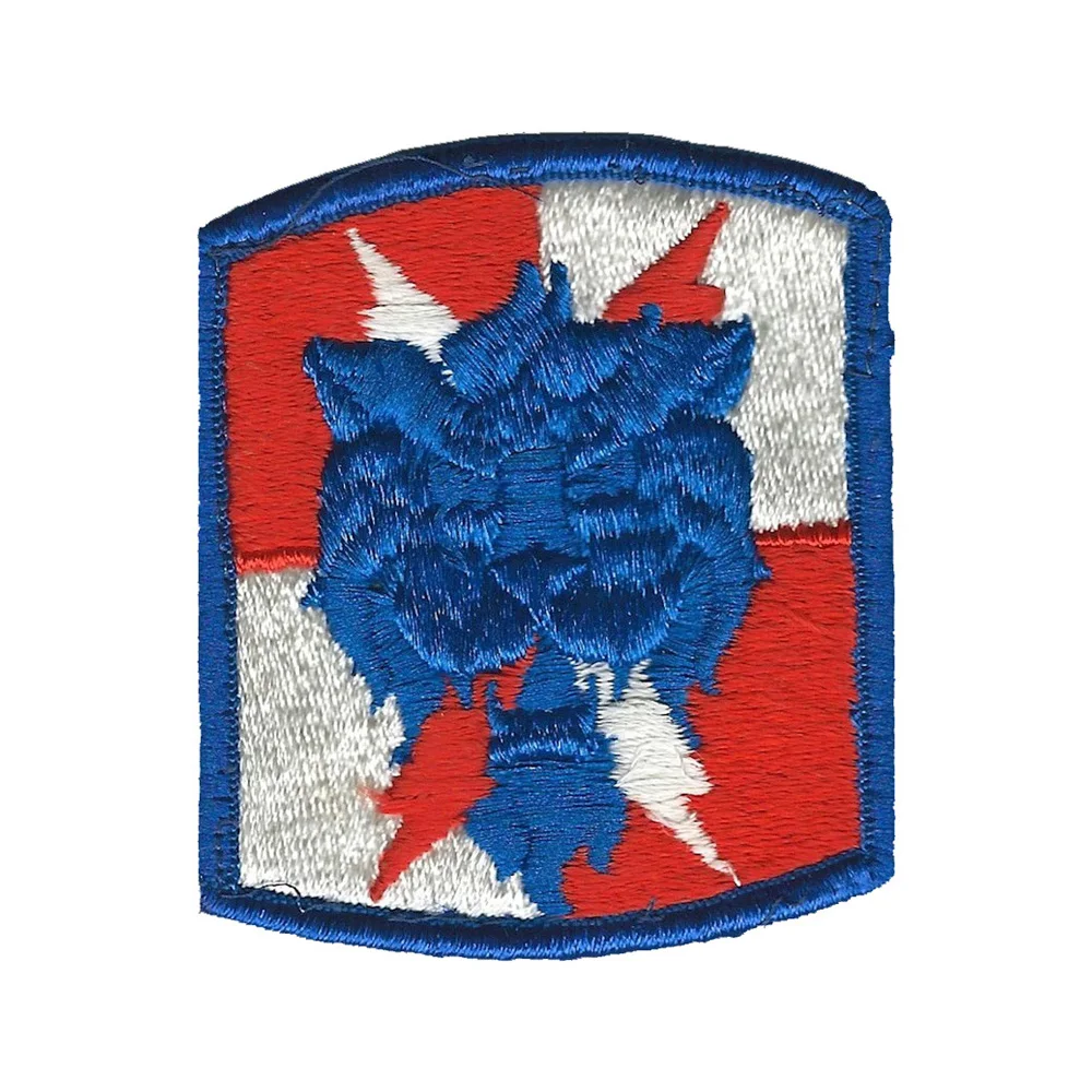 13-й корпус (красная Газель на белом красном диске также носится Betfor образовательный значок руку