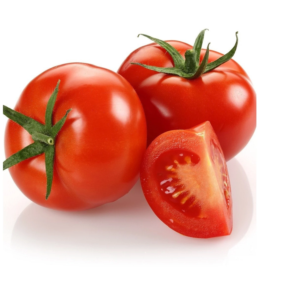 Свежий томат красного цвета