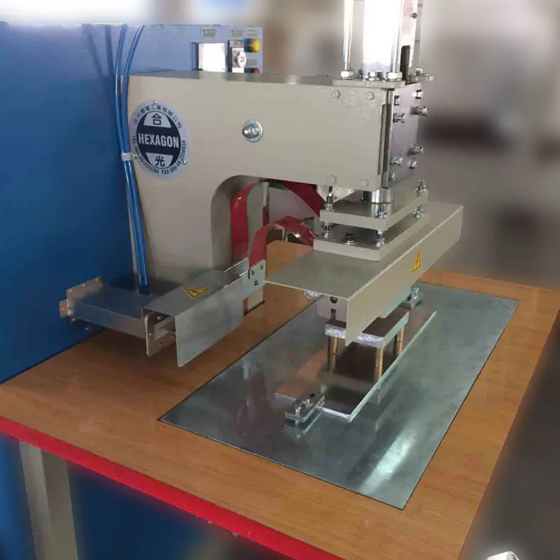 harga yang menarik  mesin las plastik hf single head PU Nylon EVAuntuk cetak logo payung sepatu