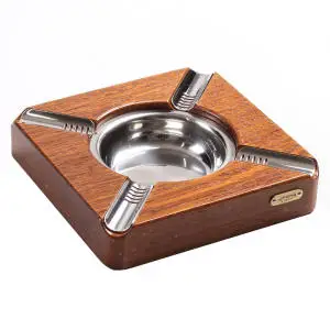 Wholesale  Metal Star Fish Shaped Fancy Unique Ashtrays Fish Design Brass Gold Ash Tray for Retailer and Wholesale and Hotels