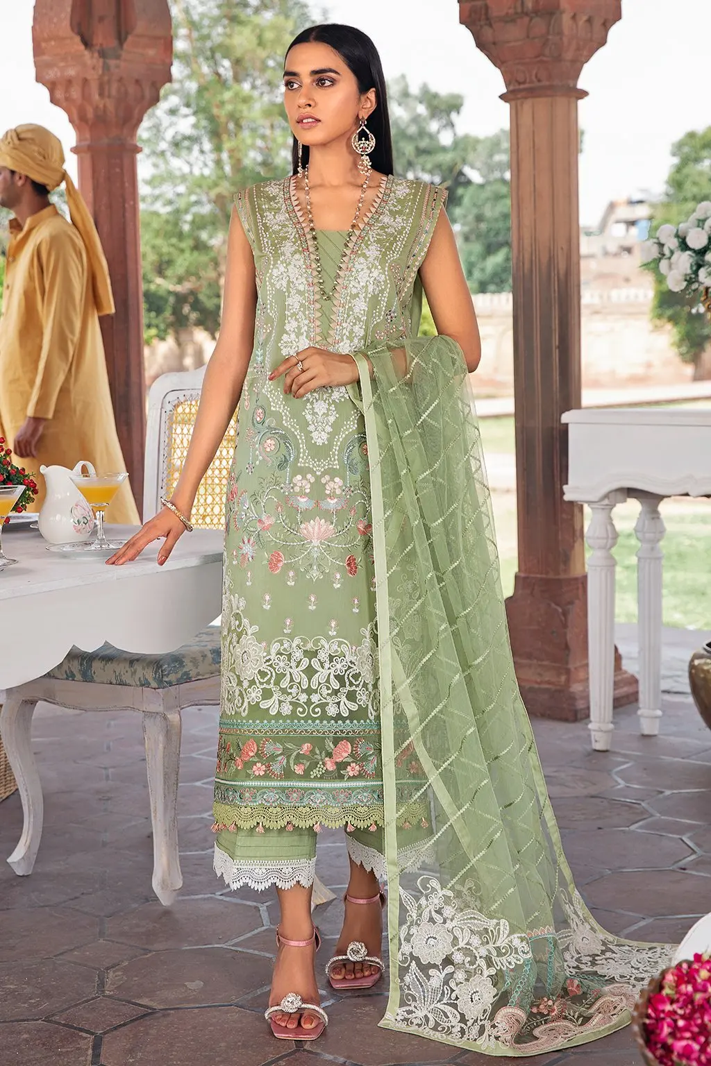 
Original Branded Pakistani Embroidered clothing ramsha Designer Collection 3 Piece Suit Pakistani shalwar kameez 