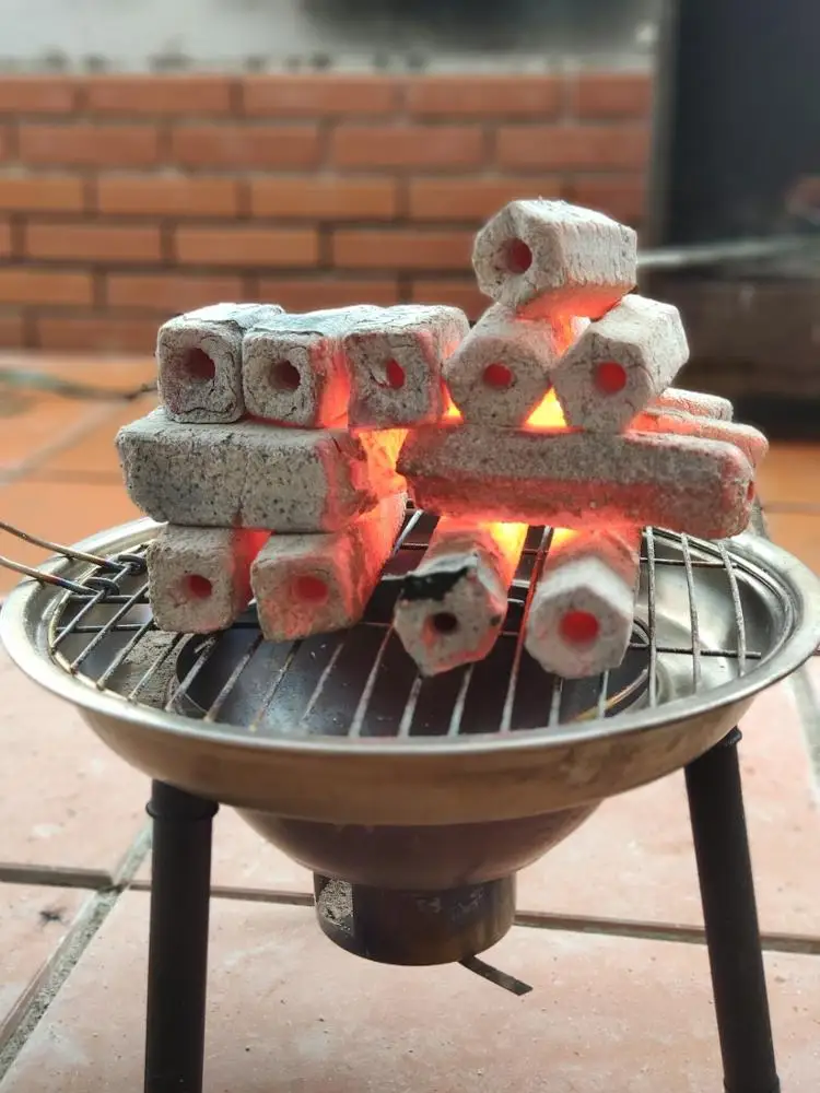 Long shape and low ash sawdust briquette charcoal from Viet Nam