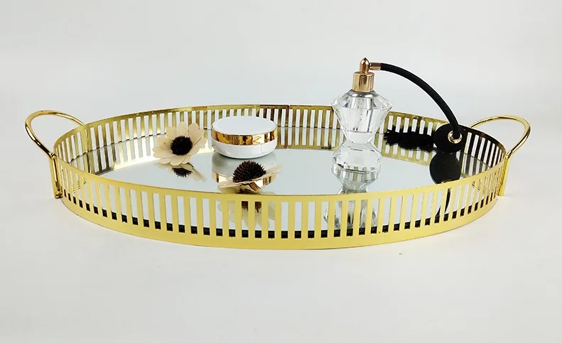 Top Quality Unique Design Clear Round Gold Tea Metal Lace Serving Tray is in Vogue in Middle East