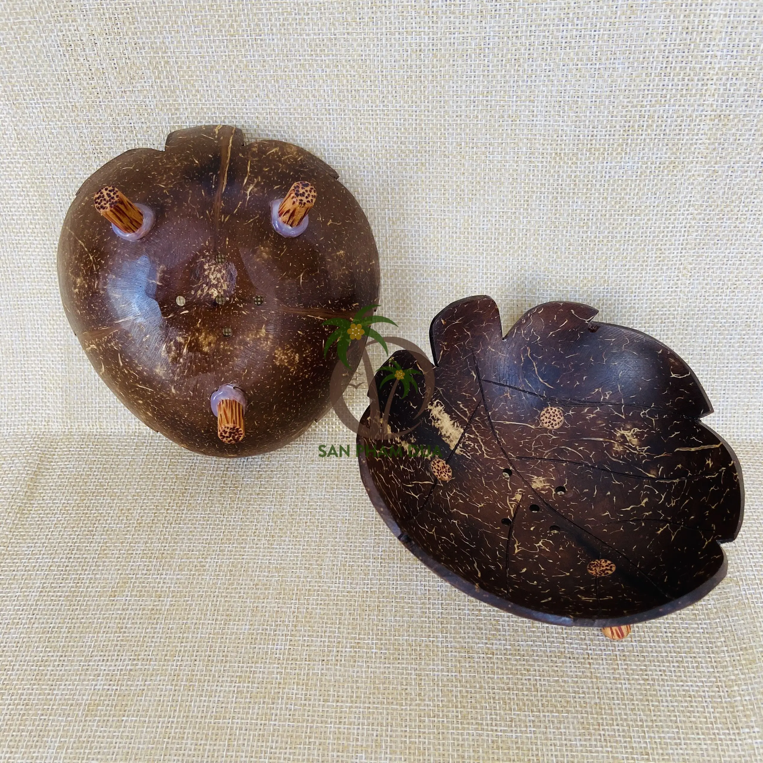 COCONUT HANDI PRODUCT COCONUT SHELL BOWL/COCONUT SHELL SOAP TRAY/COCONUT WOOD SOAP HOLDER WOODEN COCONUT SOAP DISH BAMBOO BOWLS