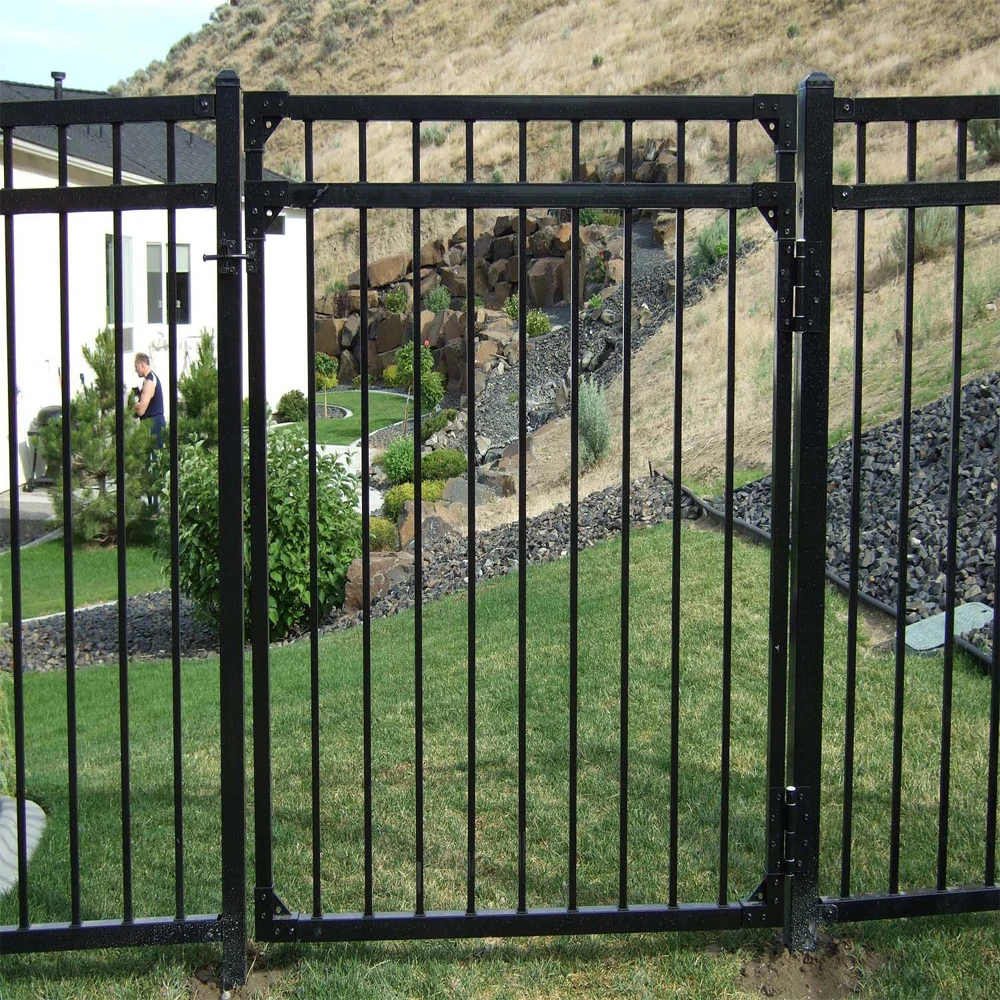 Black iron Steel fencing wholesale modern metal picket fencing panels for sale