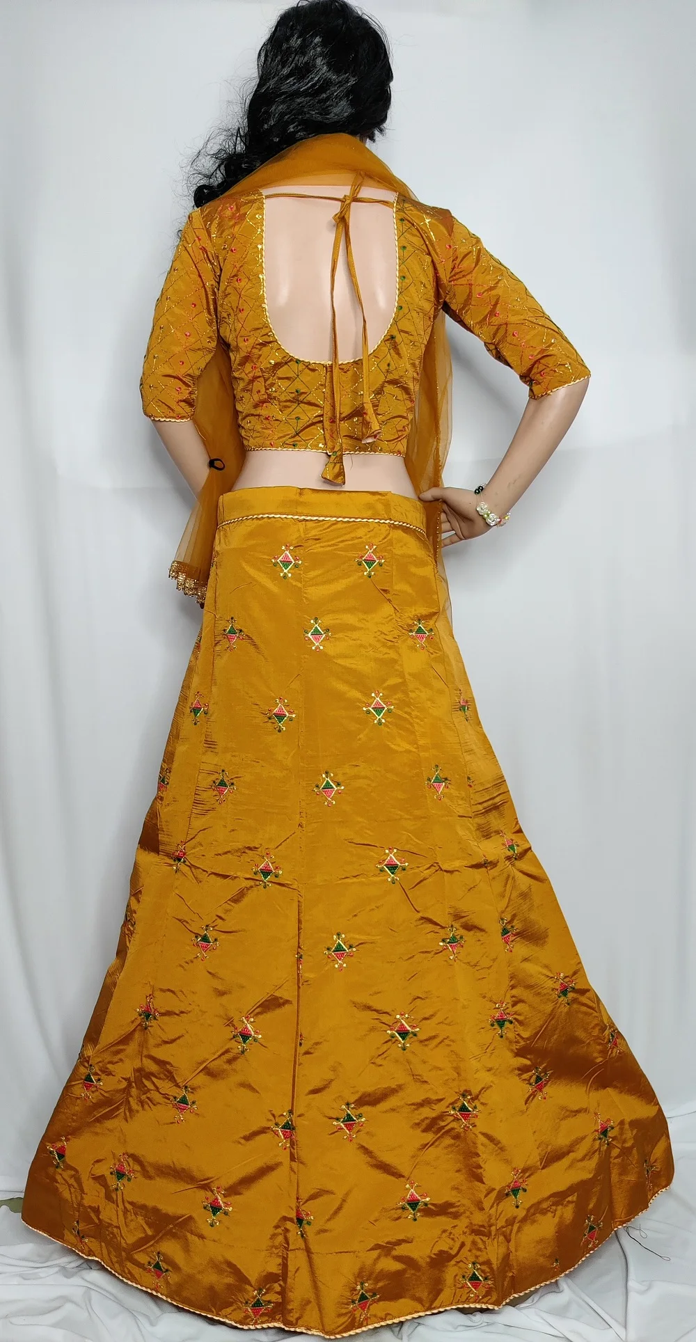 
WOAIS LEHENGA CHOLI 