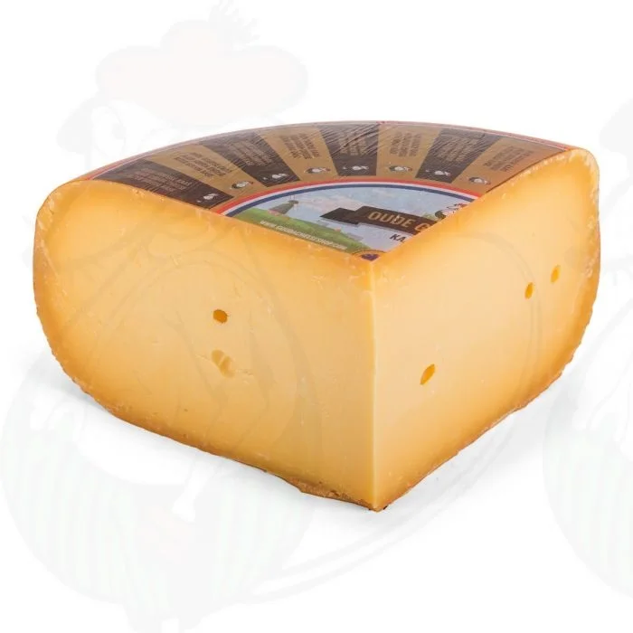 
Сыр Gouda в блоке 