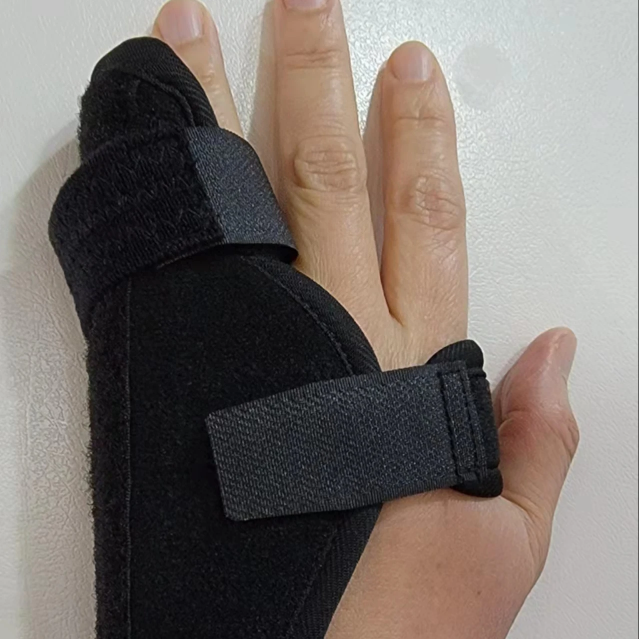 Easy to Use Medical Reusable Metacarpal Boxer Splint 4th 5th Fingers Support and Brace for hand injuries fracture