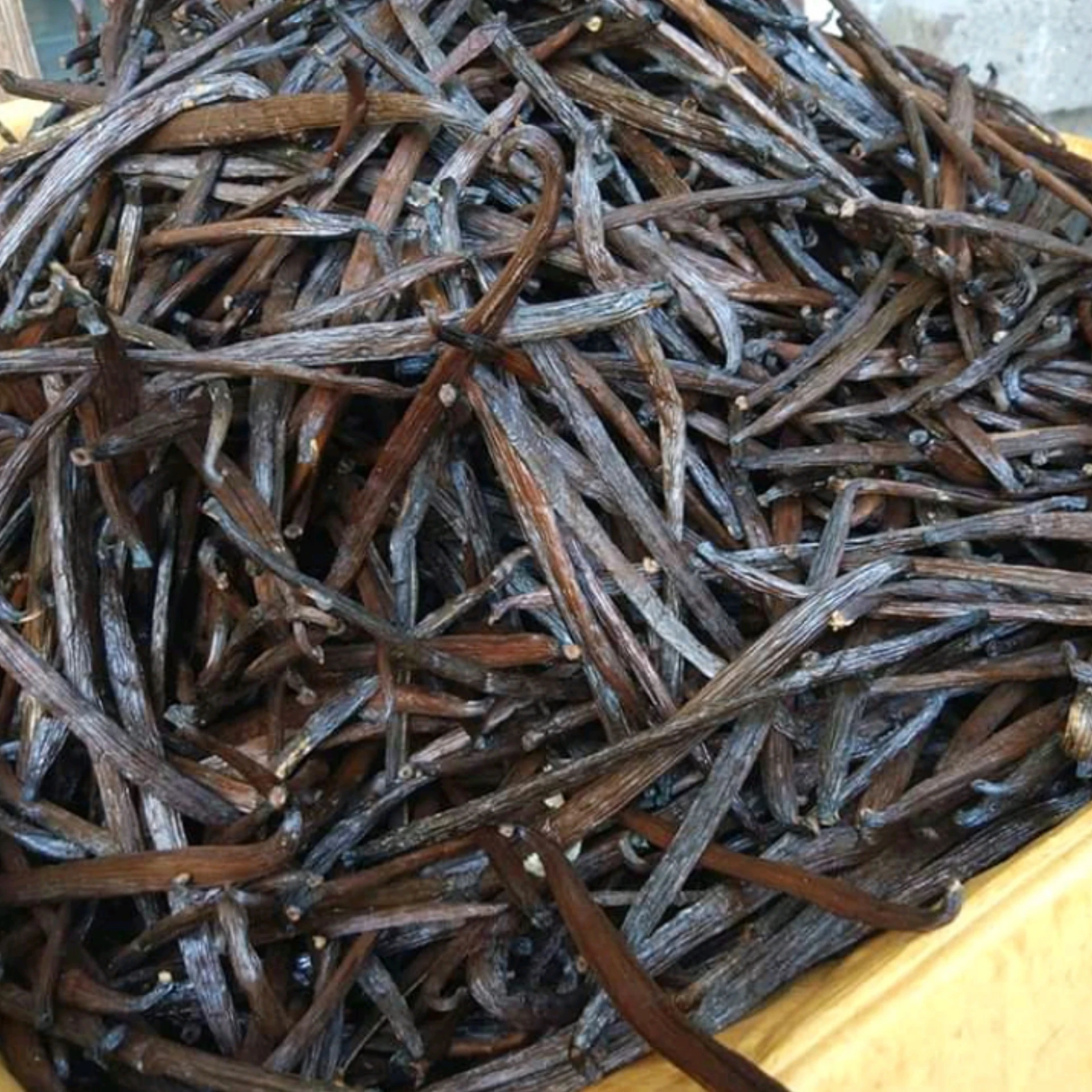 
Cheap And High Quality Black Vanilla Beans 