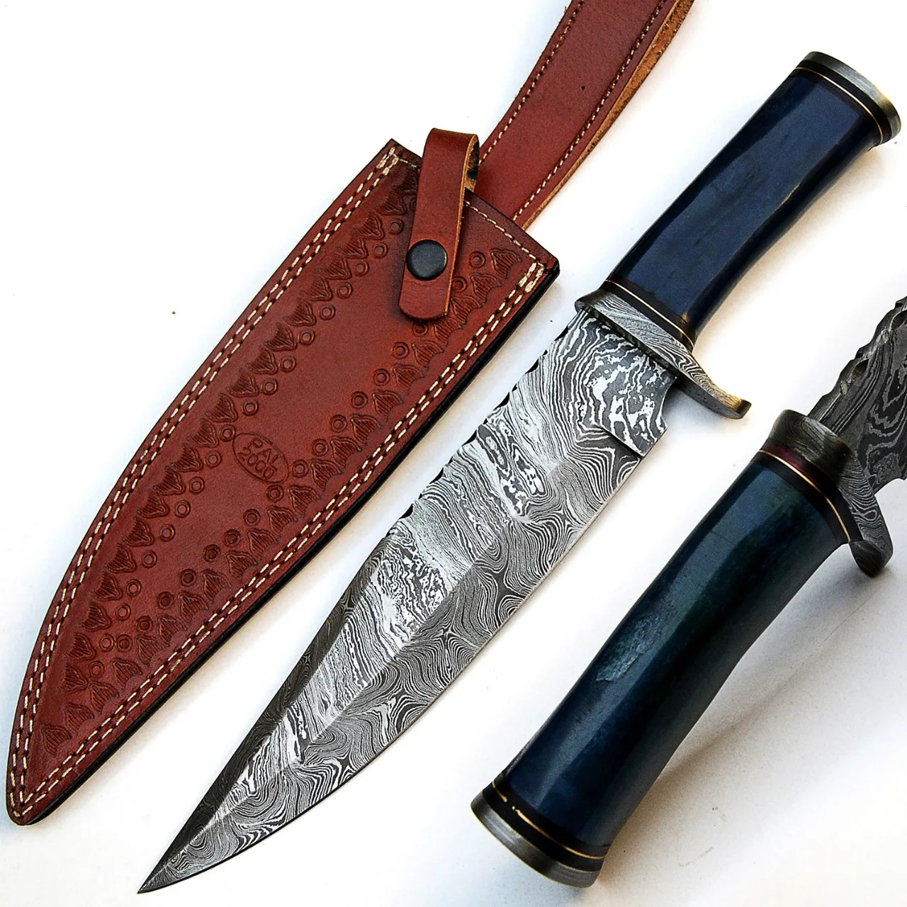 Handmade Damascus Steel Skinner Knife With Camel Bone Handle With Fine Leather Sheath.