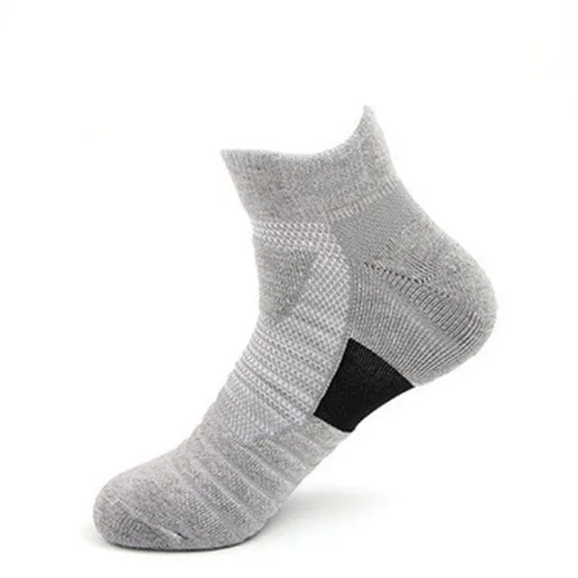  Оптовая цена индивидуальный дизайн модная одежда спортивная носки премиум качества для унисекс