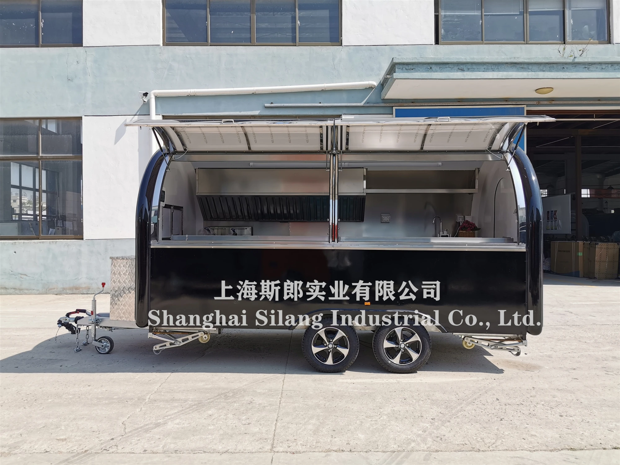 
SLUNG Black Customized Multifunctional Food Trailer/Coffee Food Truck with Baking Equipment/ Pizza Hamburger Camper Cart 