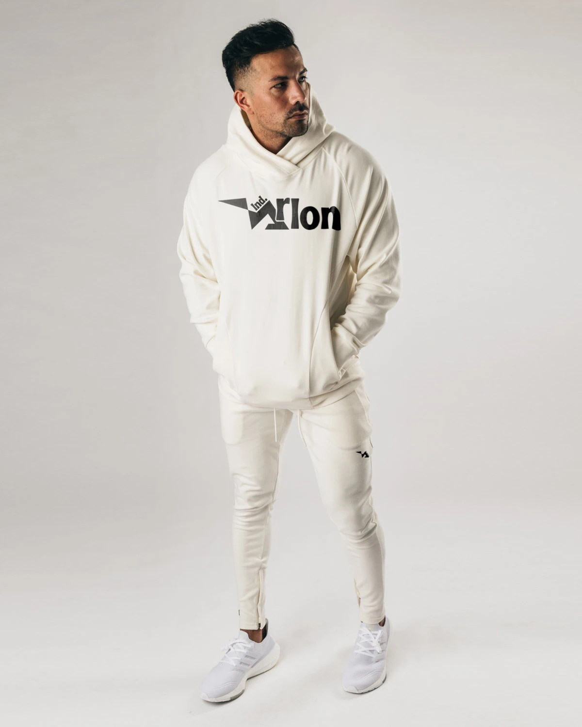 Hot Sale Men Tapered Casual Gym Fitness Workout Low Rise Tapered Slim Fit Custom Pullover Tracksuit For Men