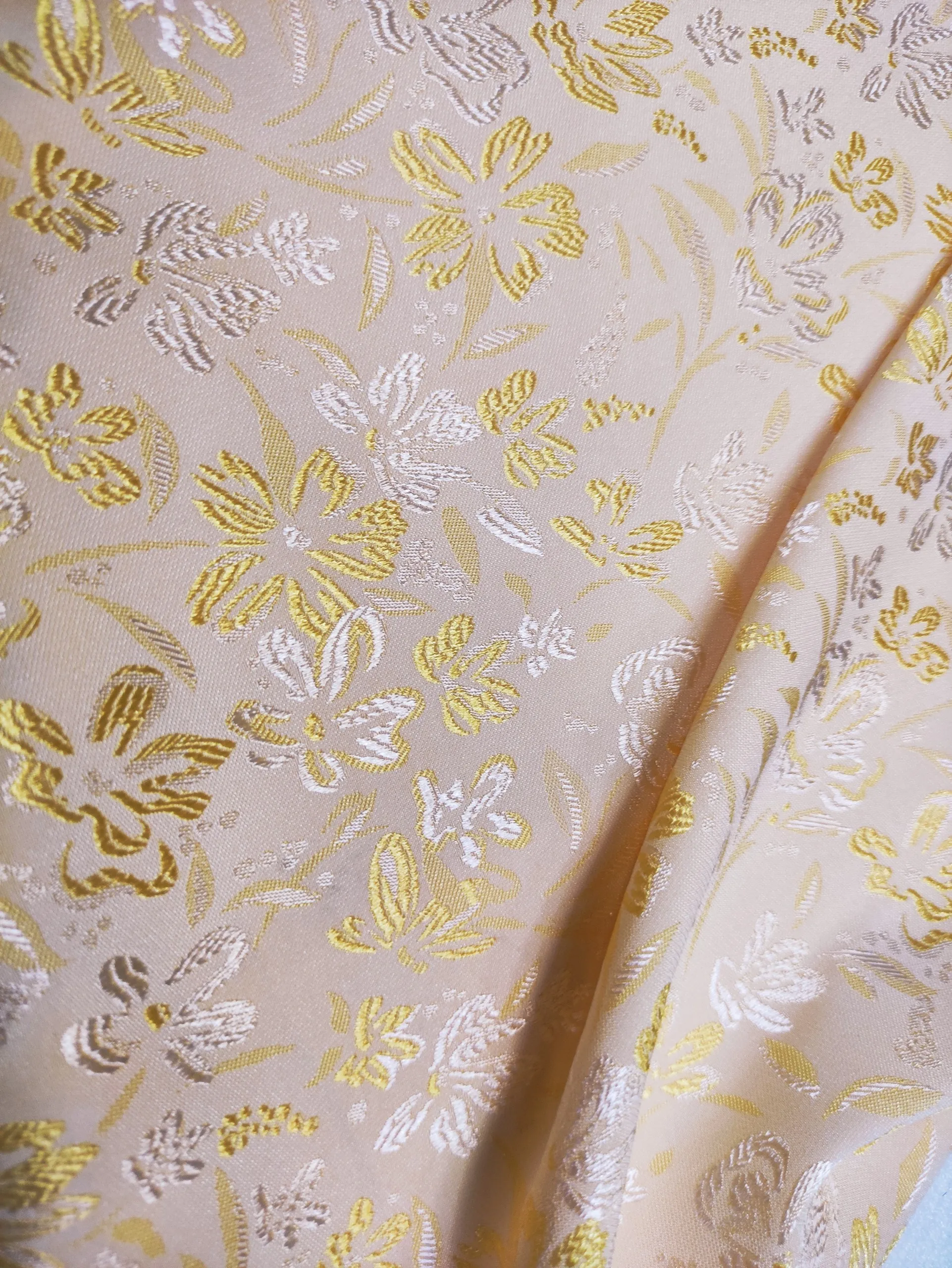 WHOLESALE PRICE JACQUARD WOVEN FABRIC VIETNAM FASHION DESIGN LUXURY SILKY LOOK FOR WOMEN DRESSES CLOTHES LONGYI BALOCHI L457A