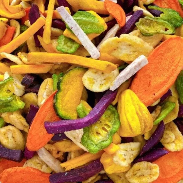 Самые продаваемые смешанные чипсы из сушеных фруктов и овощей очень вкусные высококачественные Вьетнама