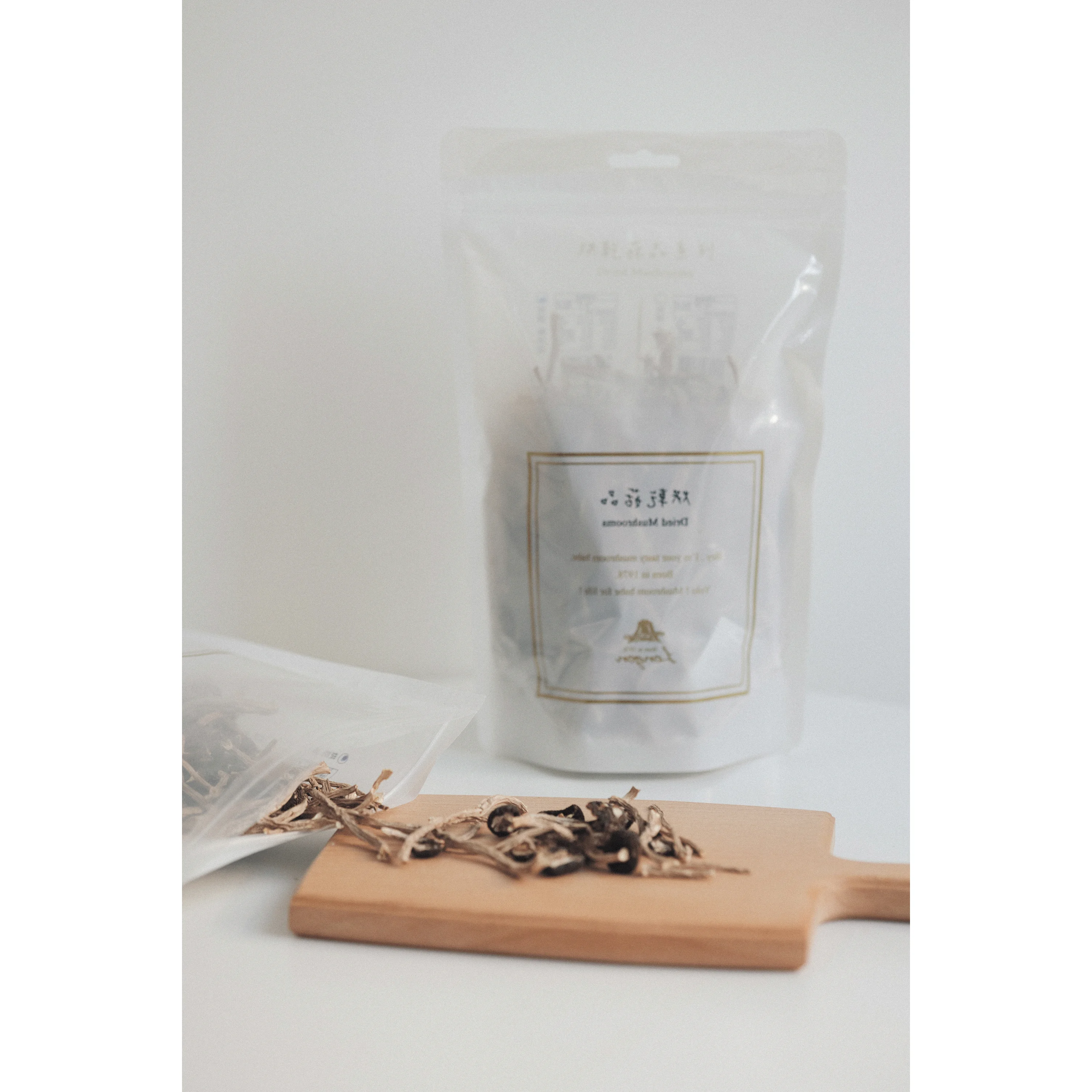 Cooking used nutritious brown swordbelt dry mushroom