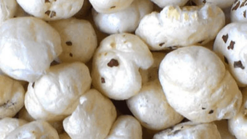 Indian organic Flavoured Makhana fox nut lotus seeds jar packing