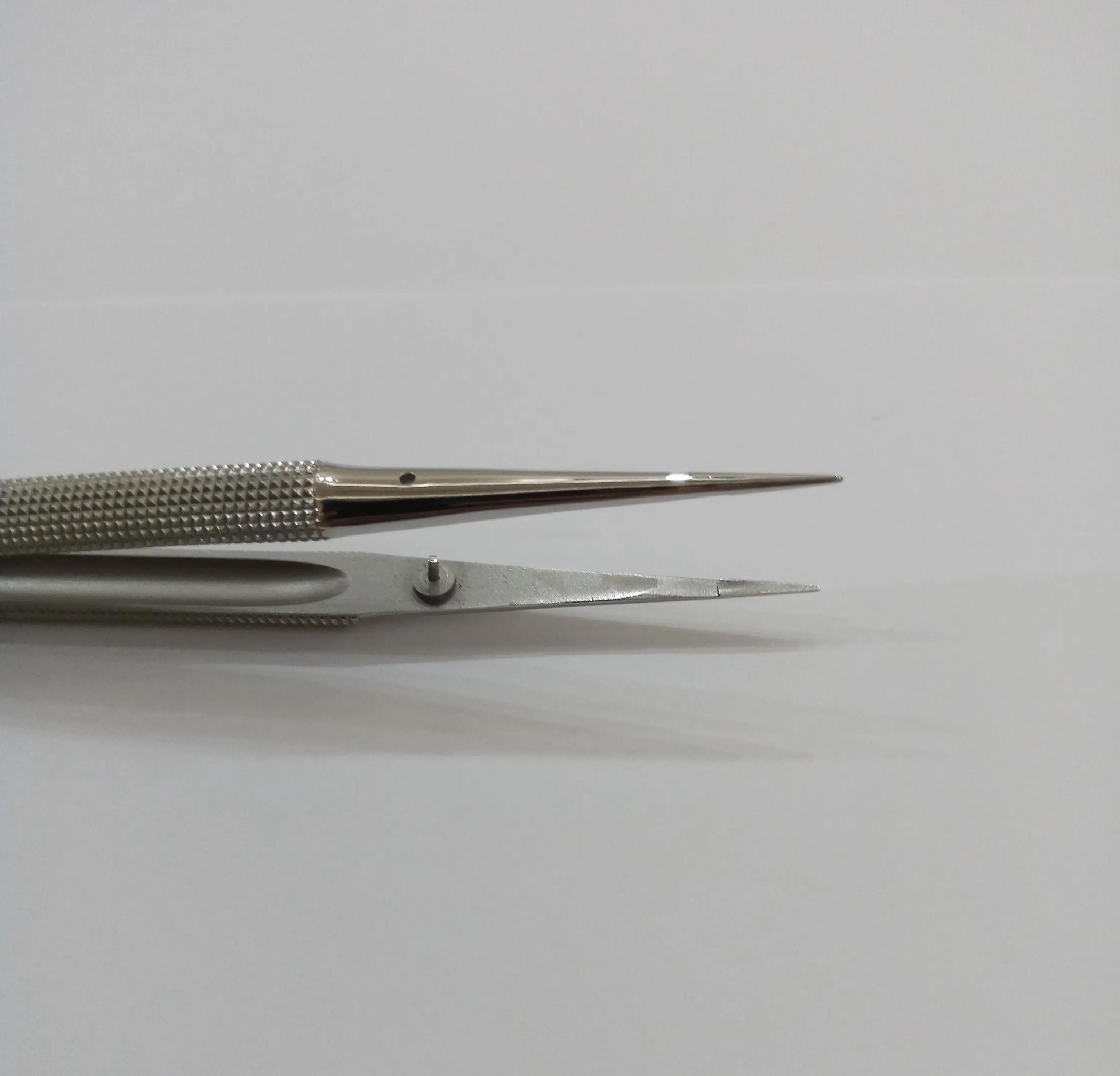 MICRO CASTROVIEJO MINOR SURGERY SUTURE TYING SURGICAL DENTAL EYE FORCEPS