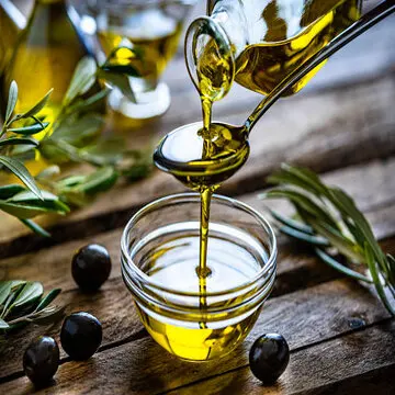 MOST POPULAR 15L Organic Extra Virgin Olive Oil Spanish Origin/ Best Brand Extra Virgin Oil Exporters