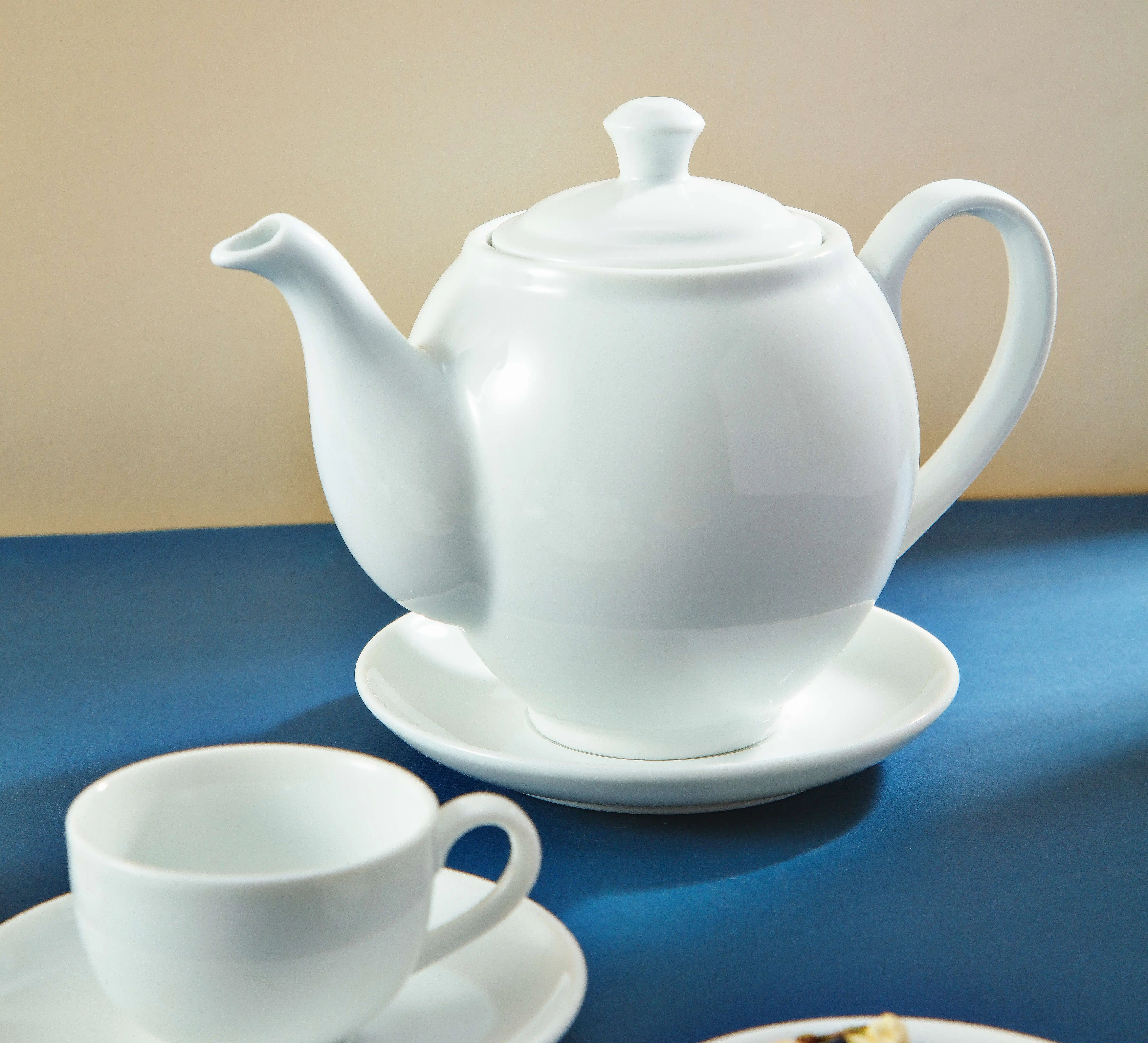 OEM Luxury Porcelain Tea Set from Viet Nam Tall Oval Tea Room Dinnerware for Home & Coffee Wholesale from Manufacturer Big Sale