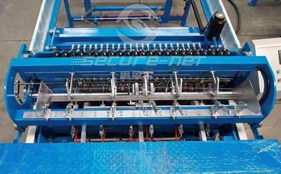 Top concrete reinforcement steel wire mesh machine in China