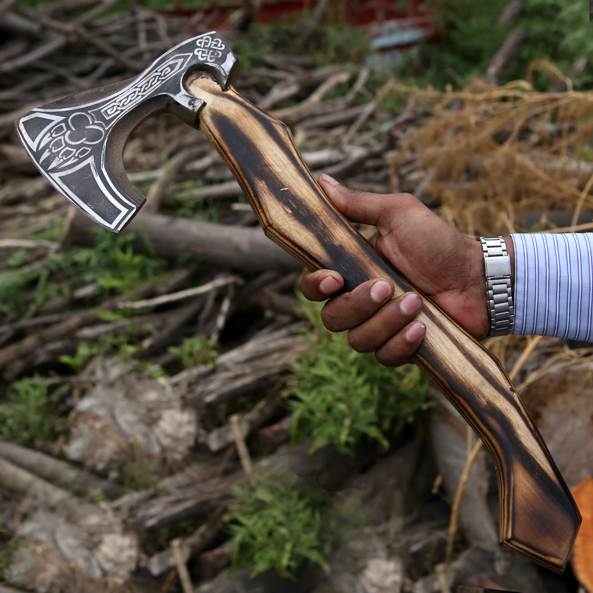 Топор викингов из углеродистой стали ручной работы на заказ Медный топор для выживания природе с деревянной ручкой оптовая продажа фантастические топоры