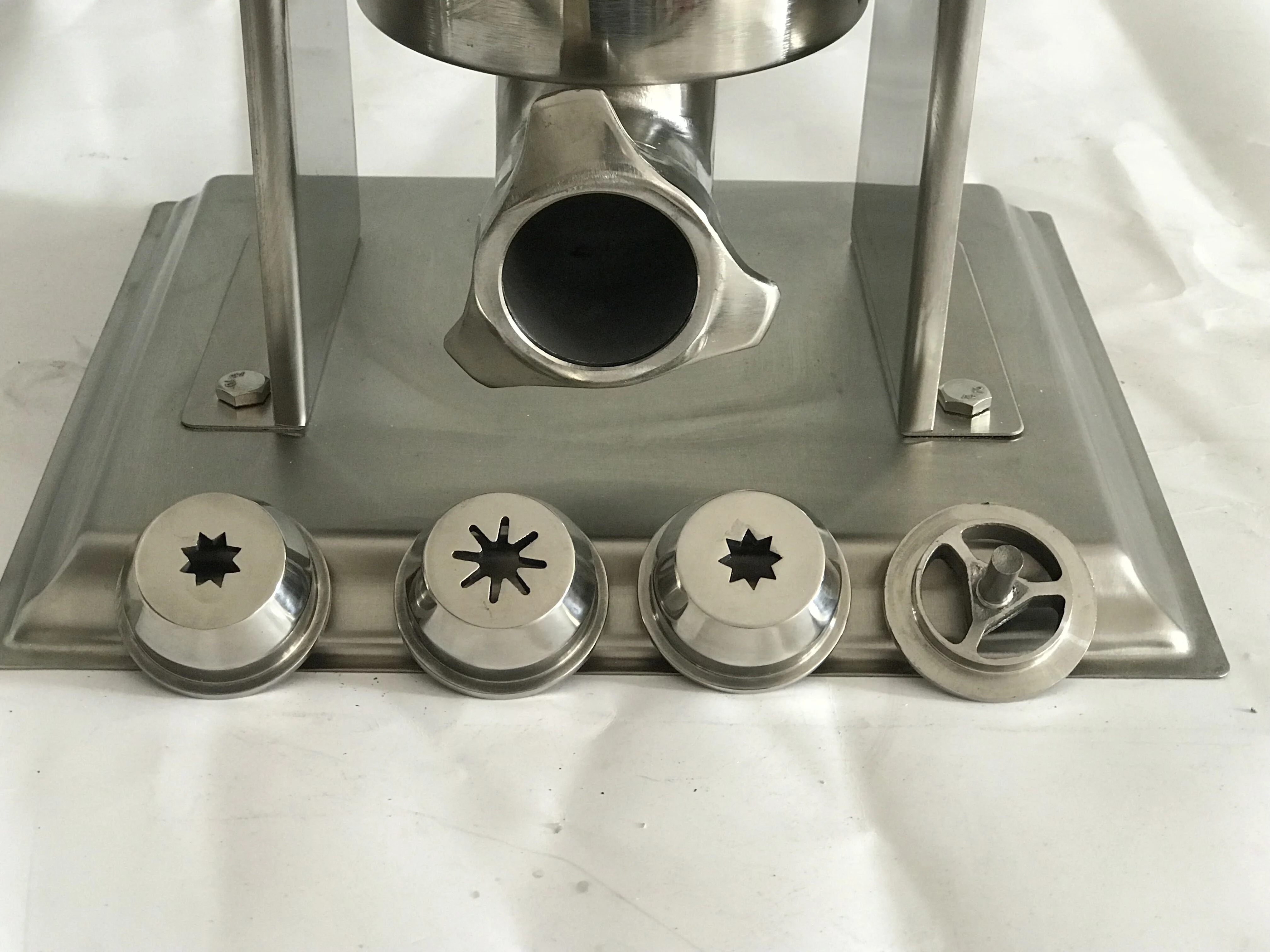 
5L Vertical Stainless steel churros Machine 2 in 1 type VERTICAL Sausage stuffer/filler with plastic piston 