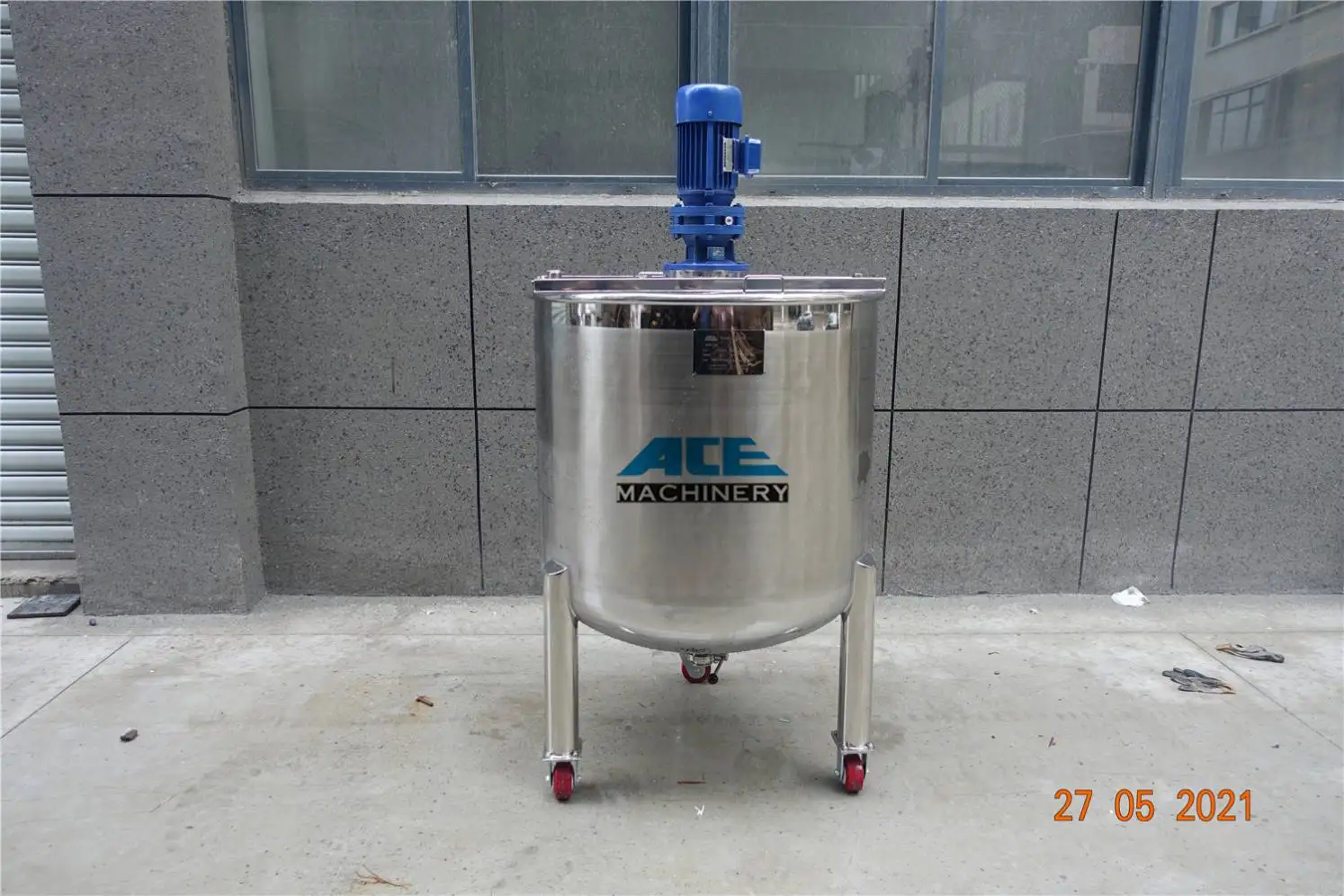  Заводская цена нержавеющая сталь 304 500L 1000L 2000L смешивающий бак с лекарством